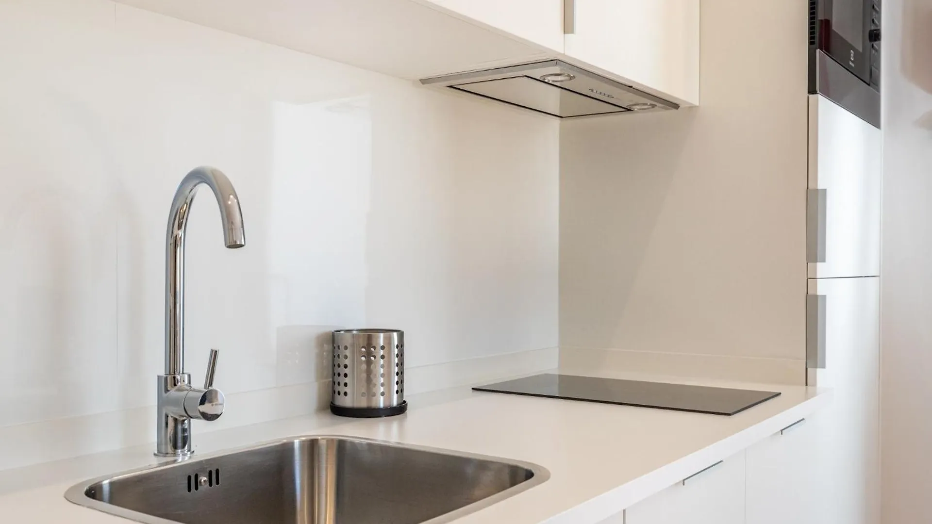 Apartment Design And Bright Studios Near Pasteis De Belem Lisbon Portugal