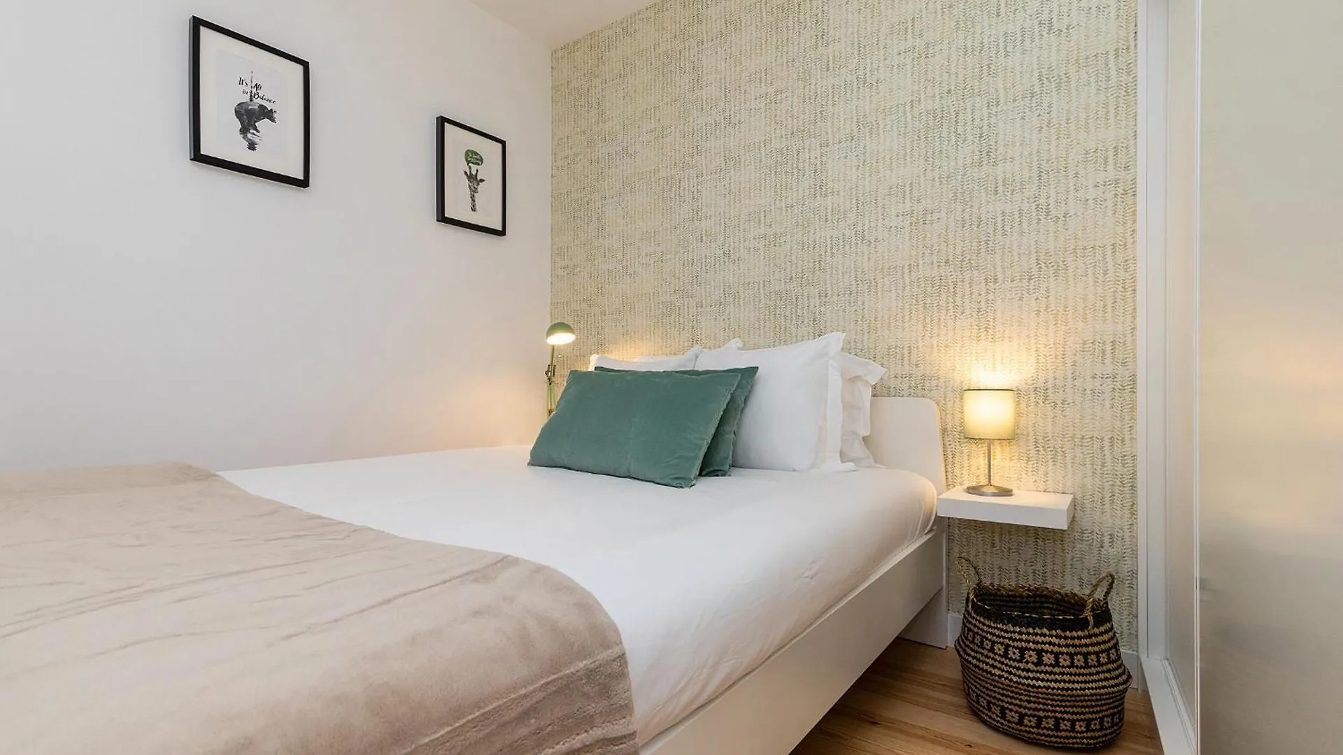 Design And Bright Studios Near Pasteis De Belem Lisbon