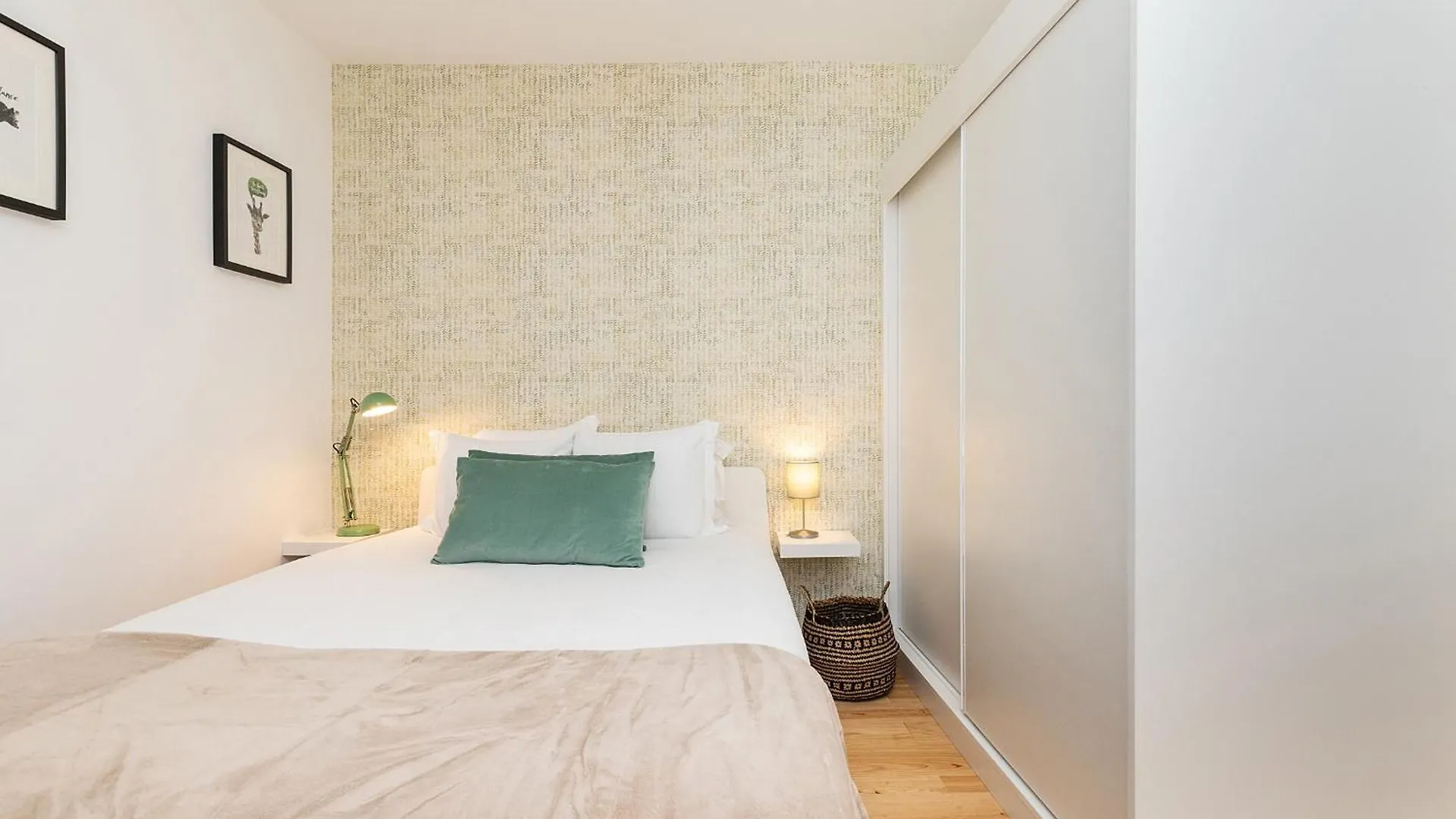 Apartment Design And Bright Studios Near Pasteis De Belem Lisbon