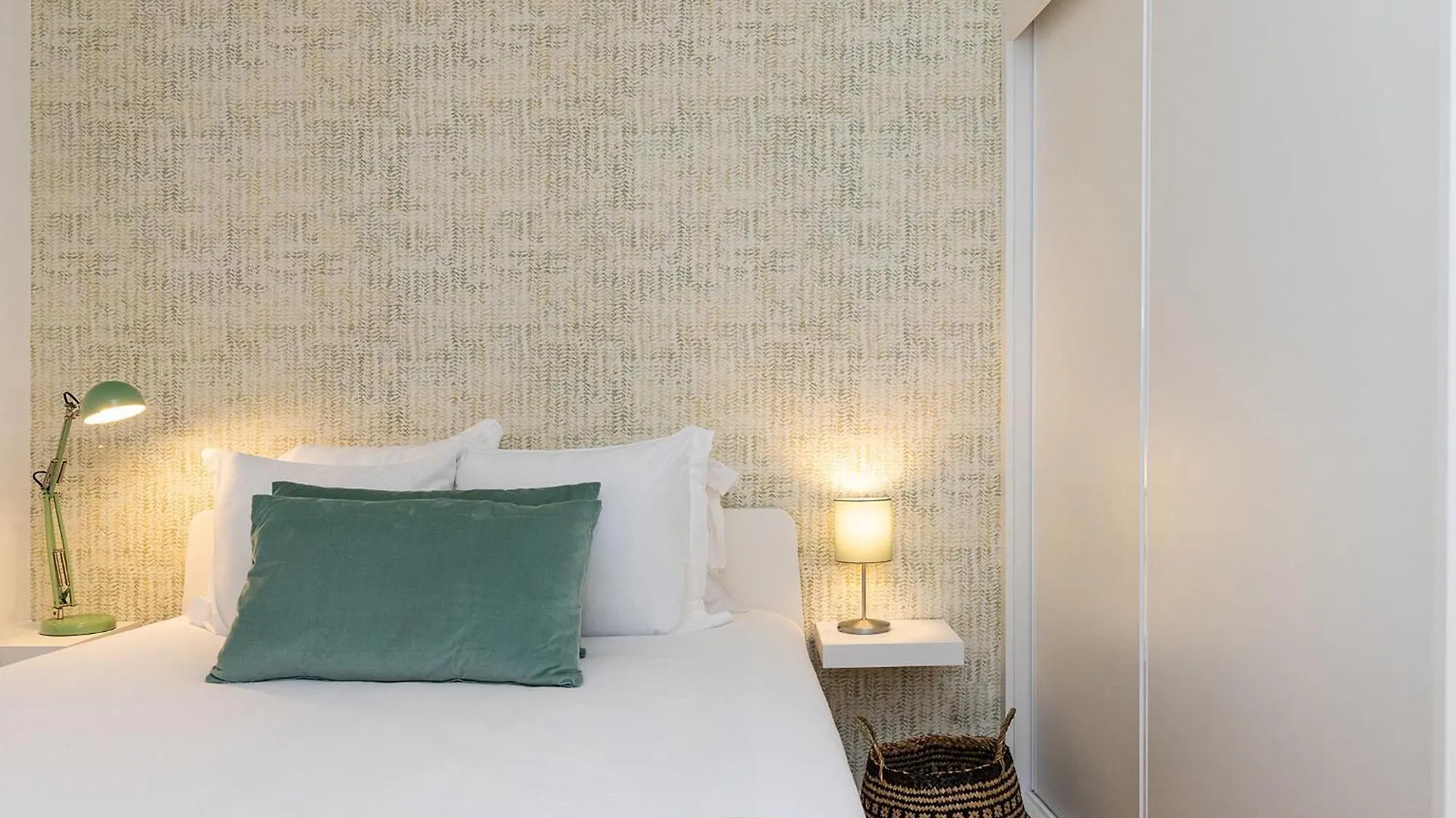 Design And Bright Studios Near Pasteis De Belem Lisboa 0*,  Portugal